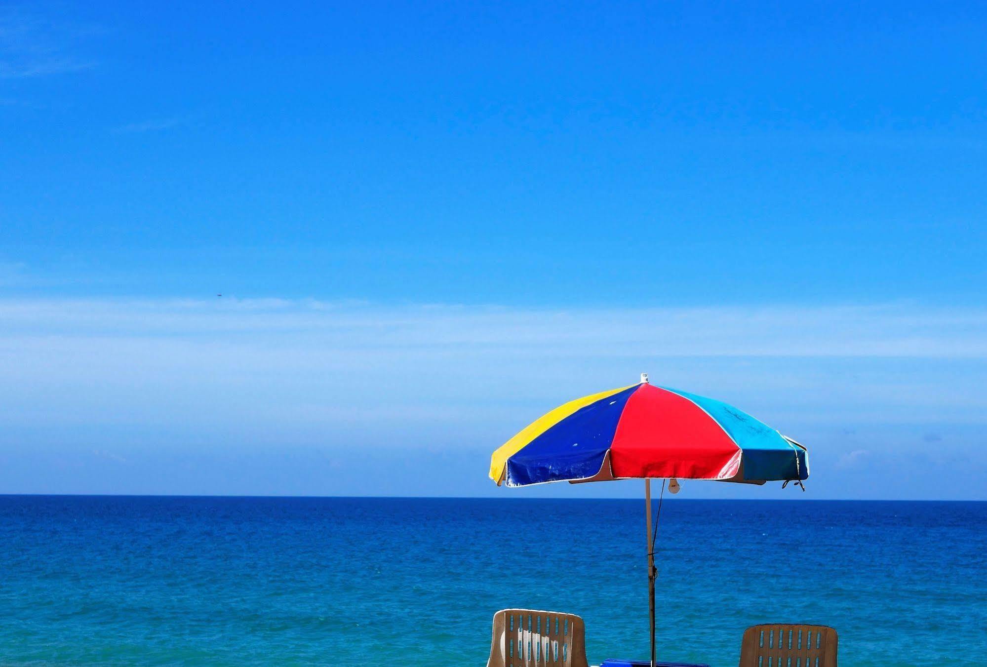 Micky Monkey Beach Hotel Phuket Maikhao Thailand Mai Khao Buitenkant foto